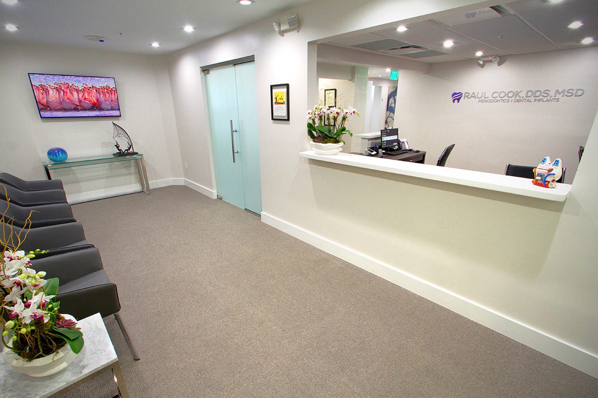Reception waiting area at the Raul Cook, DDS office
